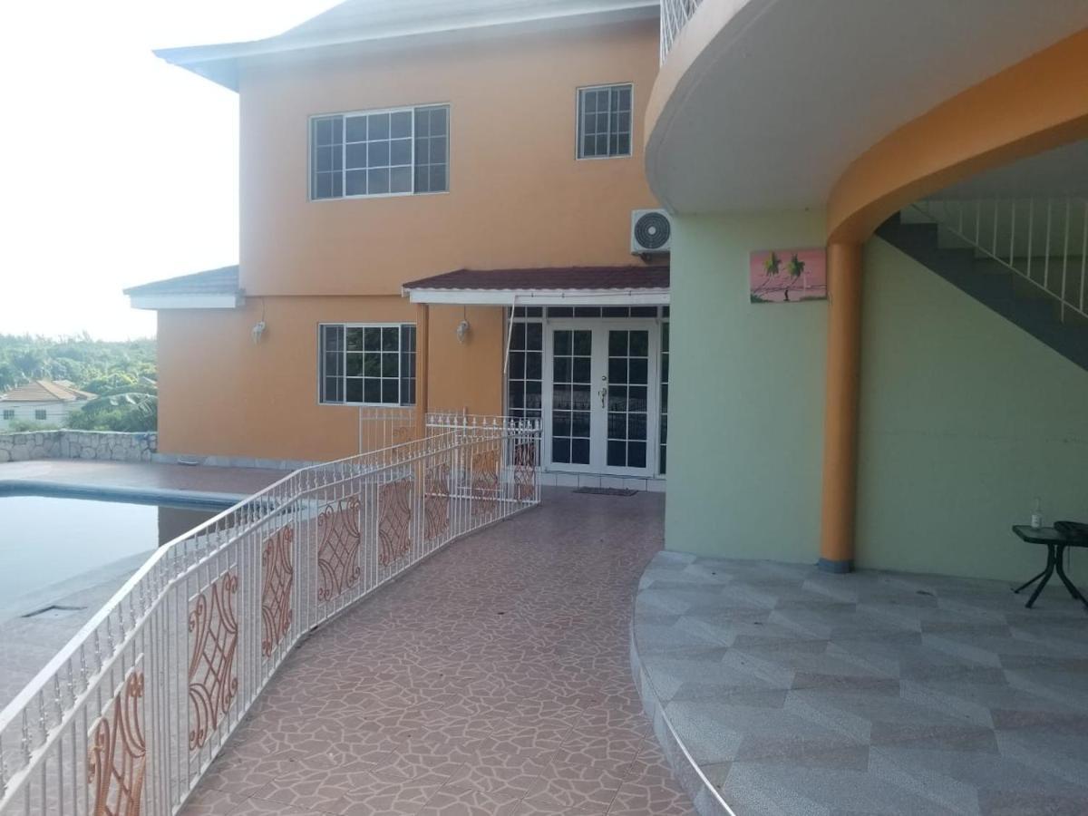 Chaudhry Holiday House Montego Bay Exterior foto