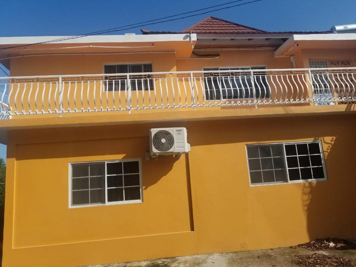 Chaudhry Holiday House Montego Bay Exterior foto